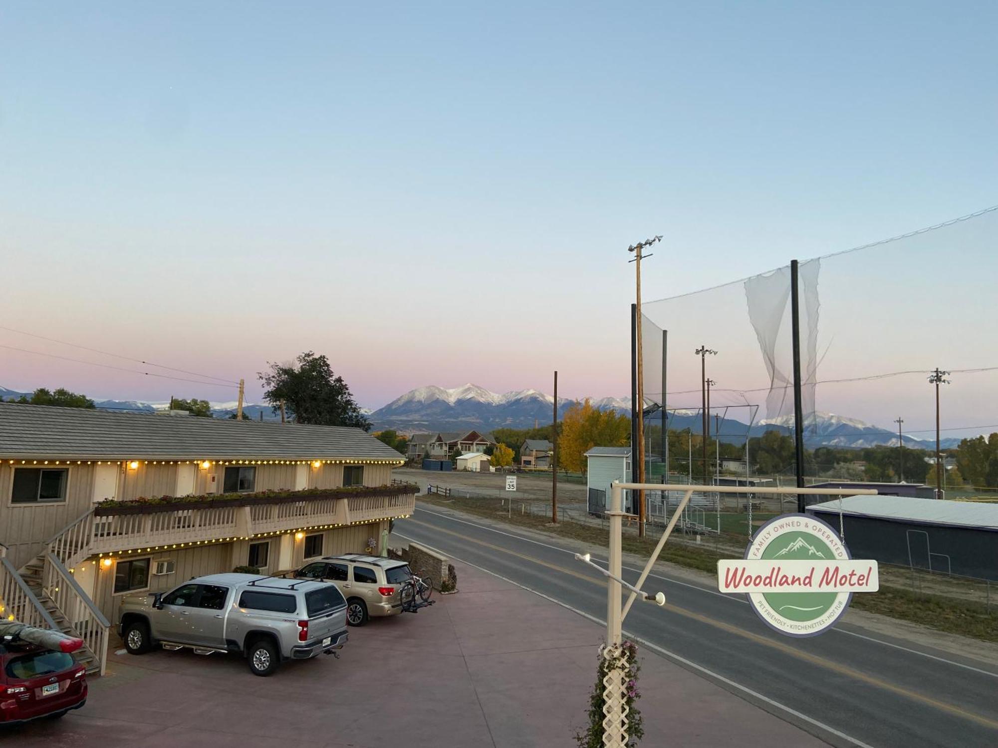 Woodland Motel Salida Ngoại thất bức ảnh